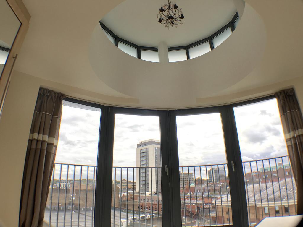 Luxurious Providence Apartment Maidenhead Exterior foto